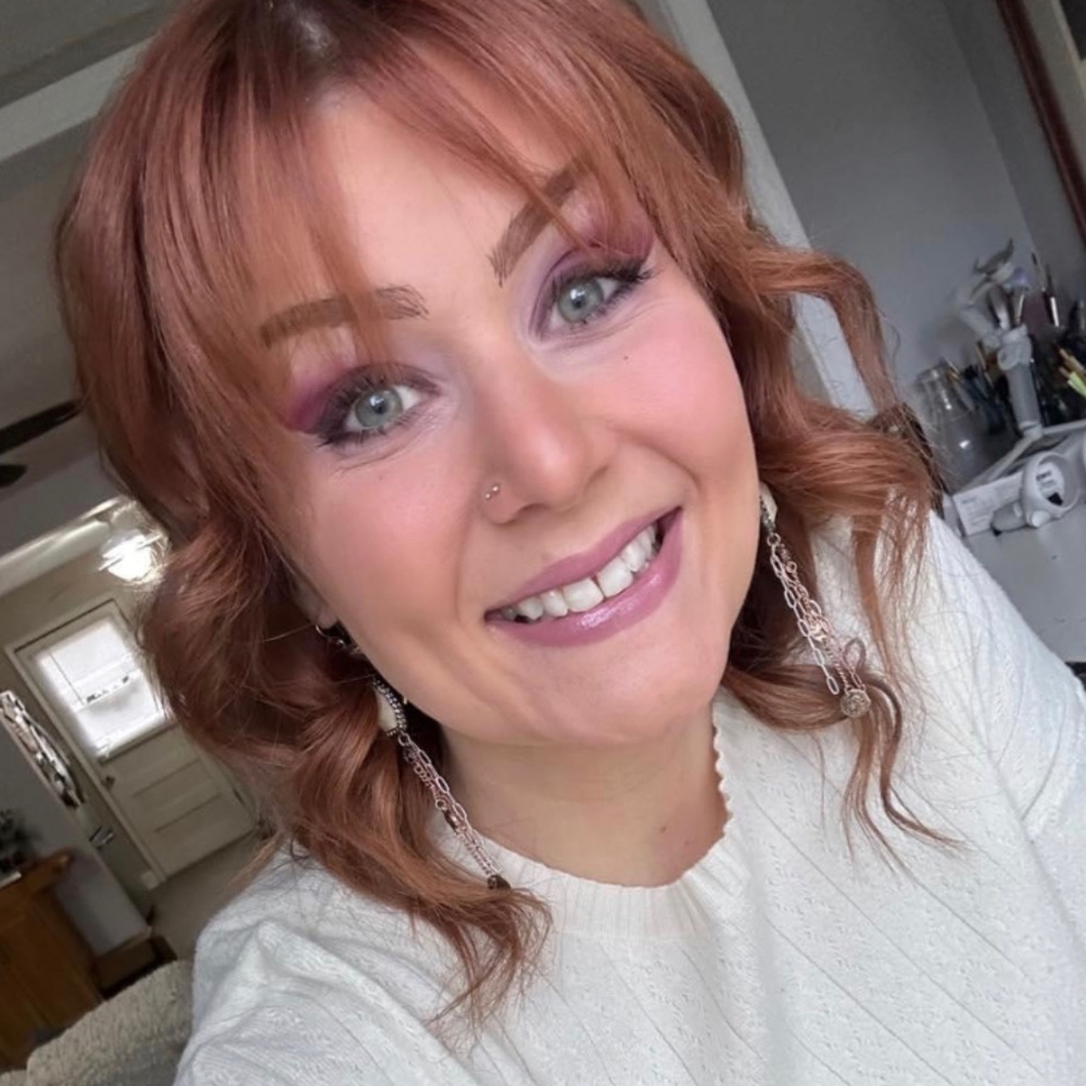 Meet your Posher, Andrea